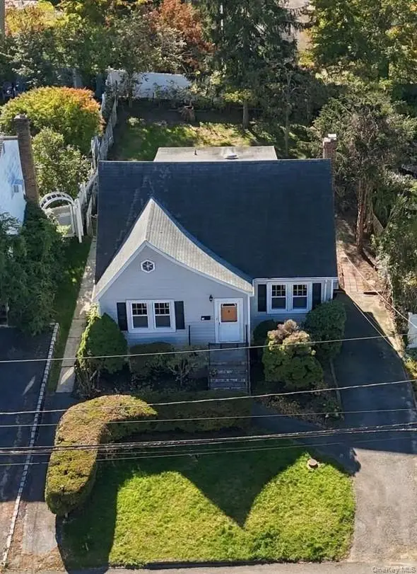 70 E 19th Street, Huntington Station, NY 11746 - #2