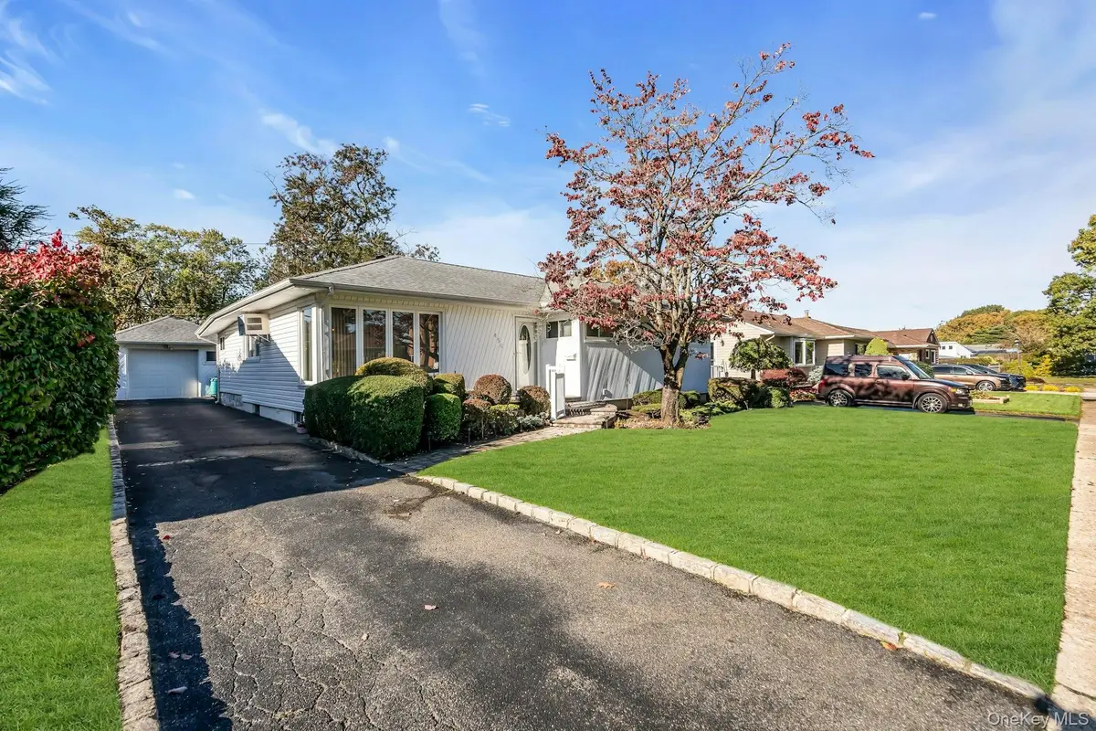 456 Glenwood Lane, East Meadow, NY 11554 - #1