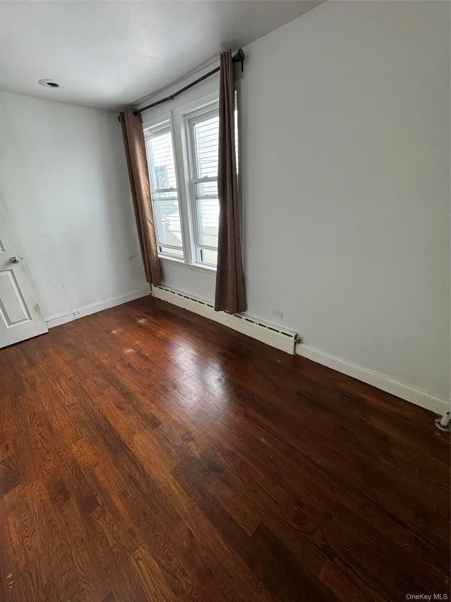 25-16 Humphreys Street, East Elmhurst, NY 11369 - #3
