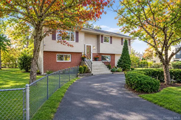 472 Essex Street, Babylon, NY 11704