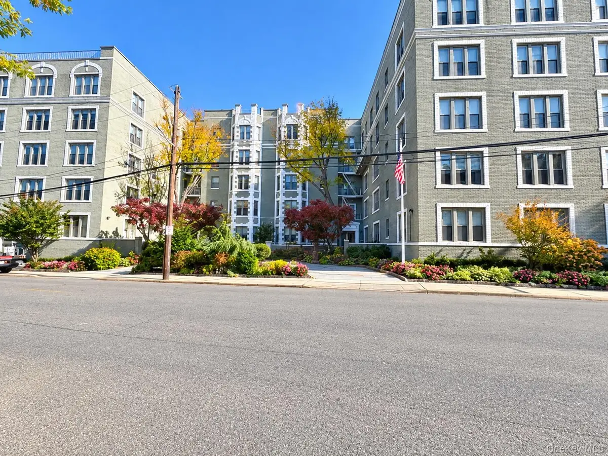 1175 E Broadway #3-G, Hewlett, NY 11557 - #1