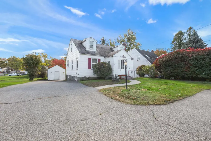 245 Quassaick Avenue, New Windsor, NY 12553 - #3