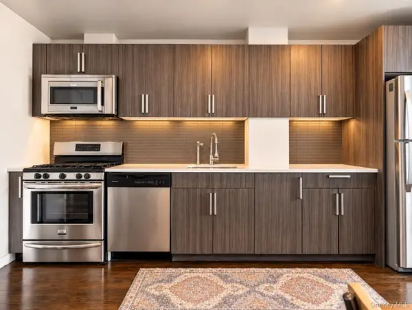12-15 Broadway #804, Astoria, NY 11106