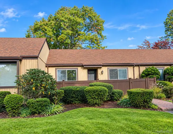 96 Strathmore Gate Drive, Stony Brook, NY 11790