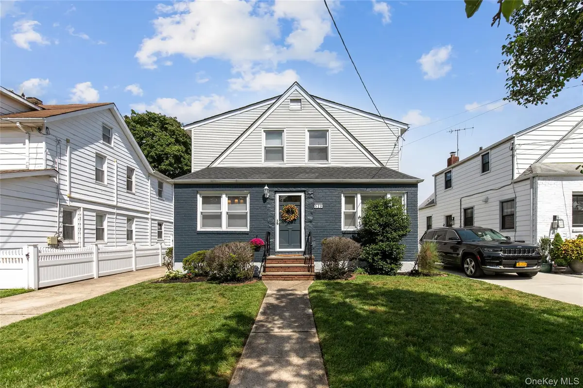 529 7th Avenue, New Hyde Park, NY 11040 - #1