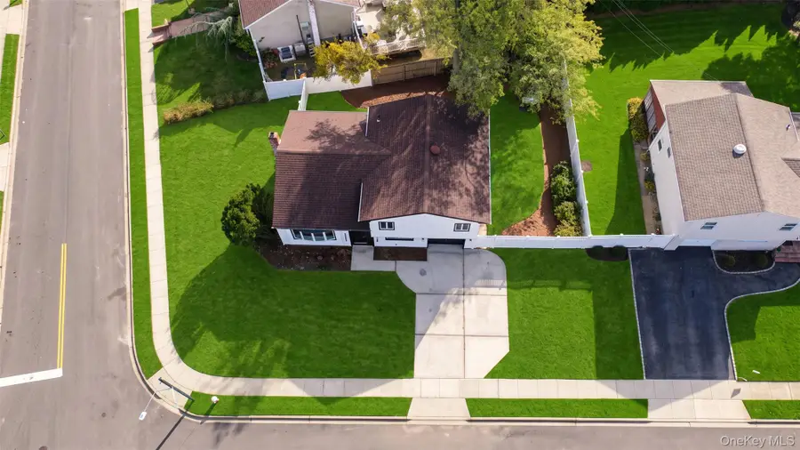 5 Skellington, Plainview, NY 11803 - #2