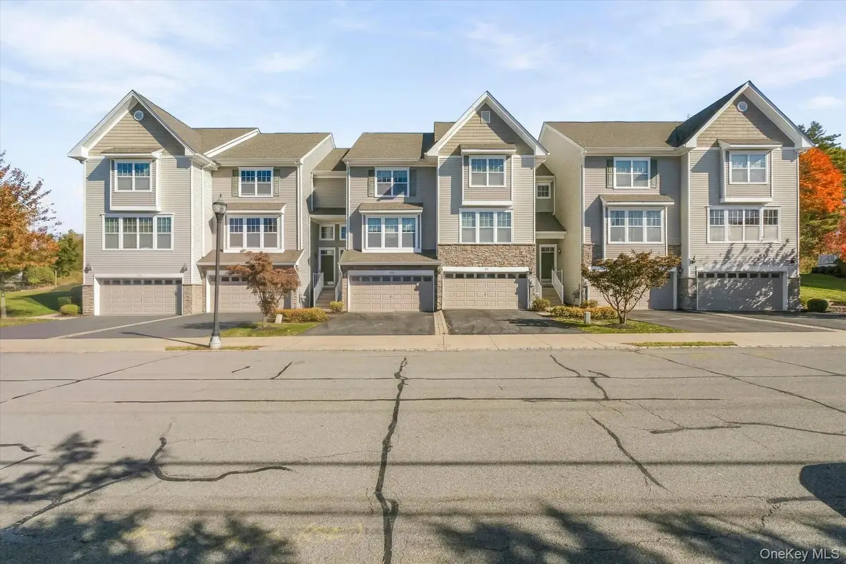 406 Hawthorn Way, New Windsor, NY 12553 - #1