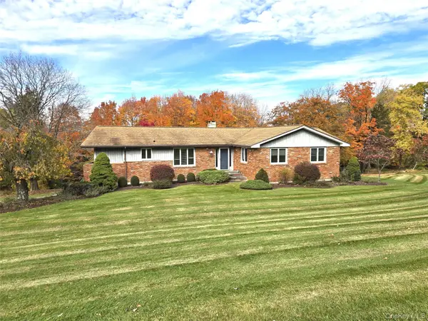 15 Deerwood Drive, Hopewell Junction, NY 12533