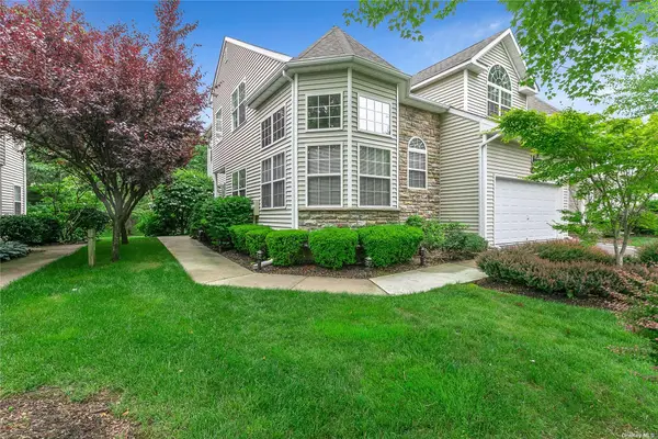 55 Tiffany Way, Nesconset, NY 11767