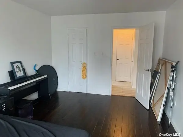 3420 Parsons Boulevard #3G, Flushing, NY 11354