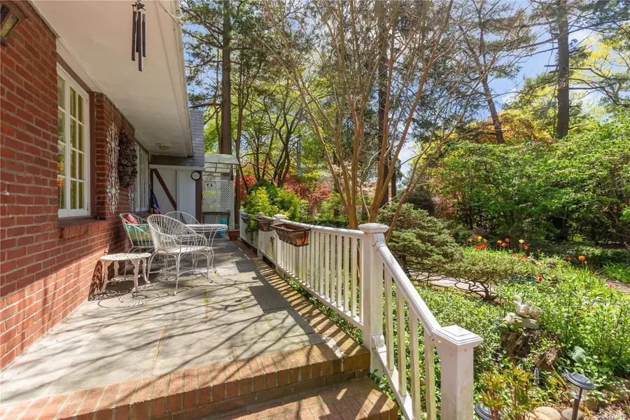 200 Myrtle Drive, Great Neck, NY 11021 - #3