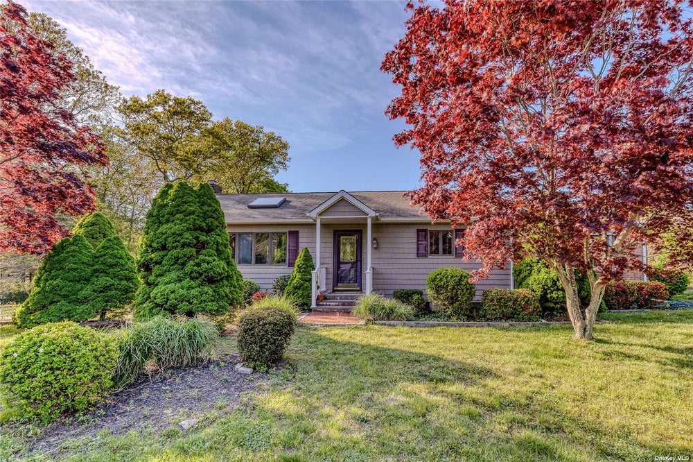 14 5th Street, Wading River, NY 11792 BHGRE