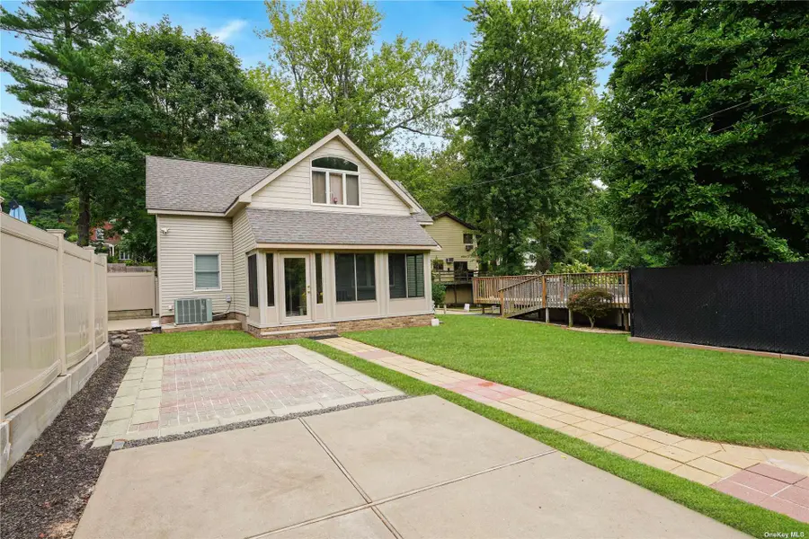 393 St. Andrews Road, Staten Island, NY 10306 - Image #2