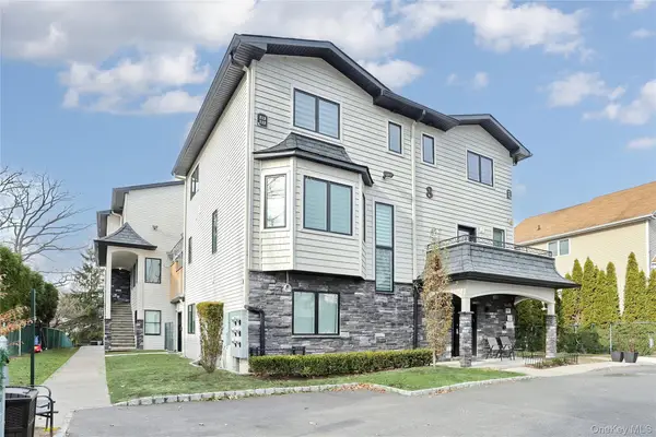 8 Neil Road #213, Spring Valley, NY 10977