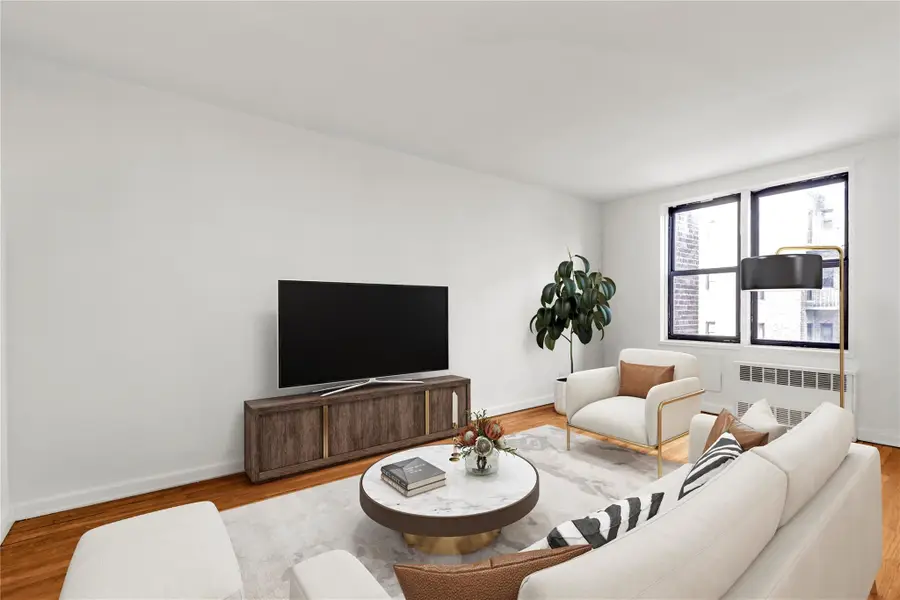 141-05 Pershing Crescent #210, Jamaica, NY 11432 - Image #2