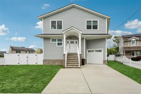 169 Mott Street, Oceanside, NY 11572