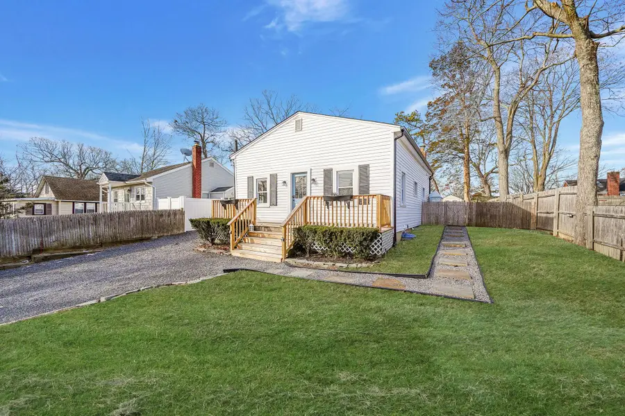 78 Adirondack Drive, Selden, NY 11784 - #3