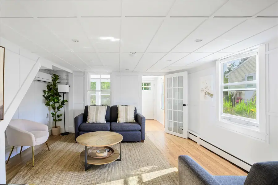 86 Old Country Road, East Quogue, NY 11942 - #3