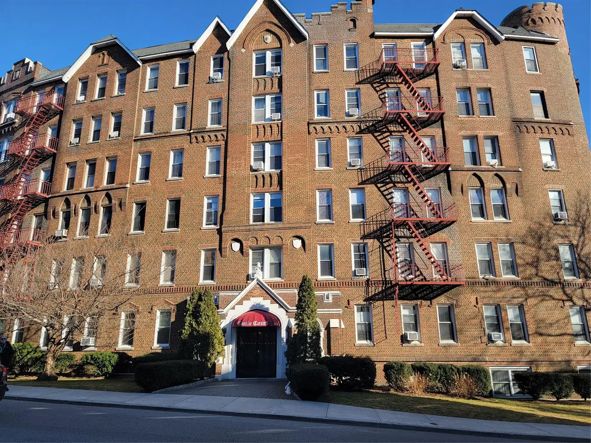 83-55 Lefferts Boulevard #6F, Kew Gardens, NY 11415 - Image #1