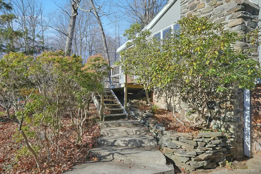 35 Mountain Trail, Croton On Hudson, NY 10520 - Image #2