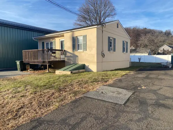 38 Fifth Street, Hillburn, NY 10931