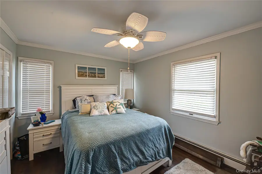 226 Sears Road, West Islip, NY 11795 - Image #3