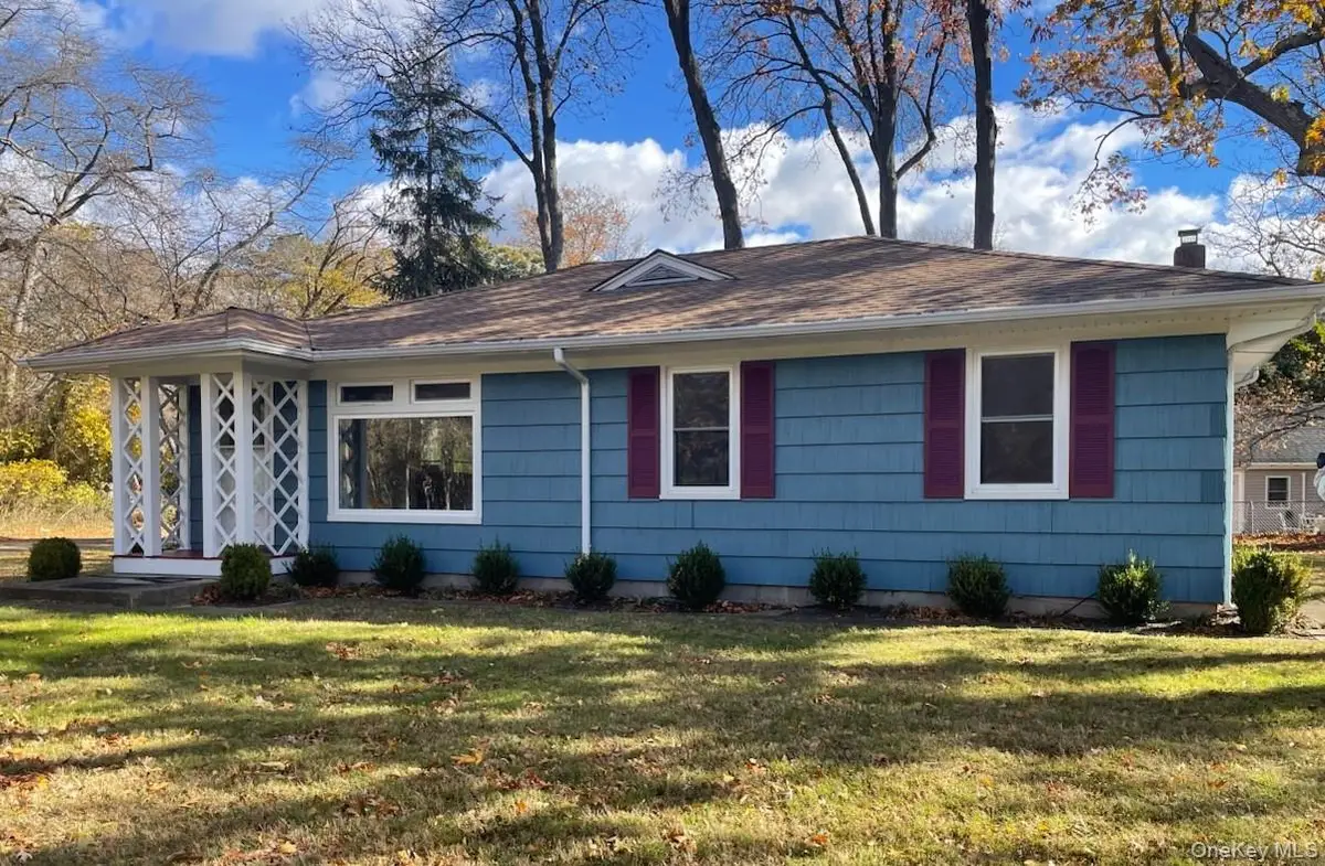 257 Union Avenue, East Patchogue, NY 11772 - Image #1