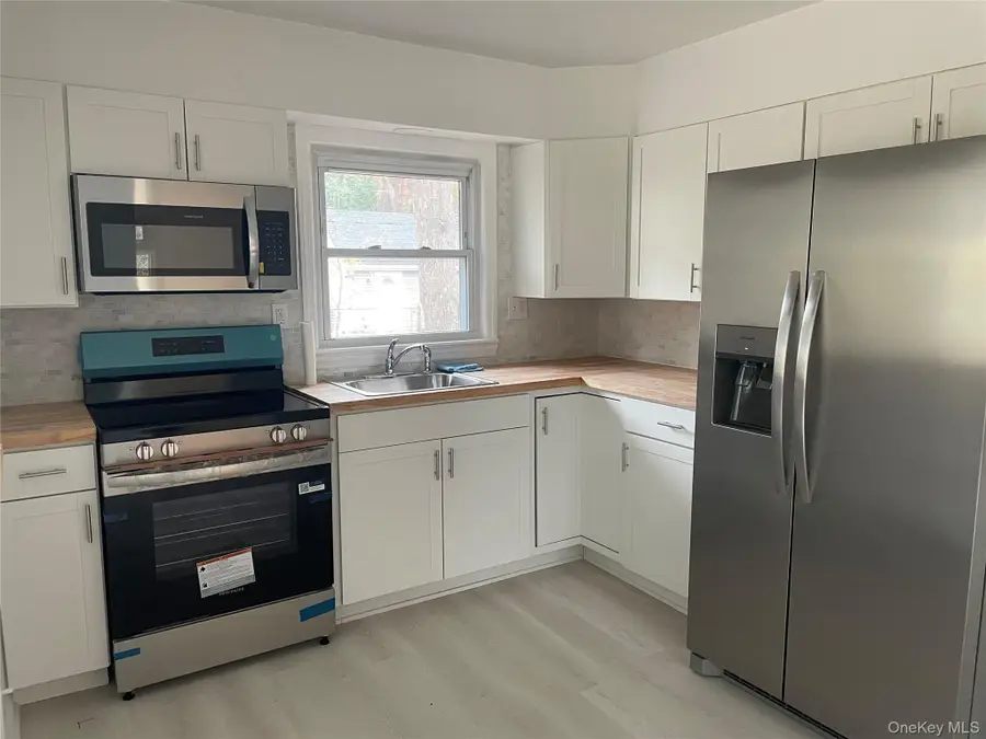 257 Union Avenue, East Patchogue, NY 11772 - Image #2