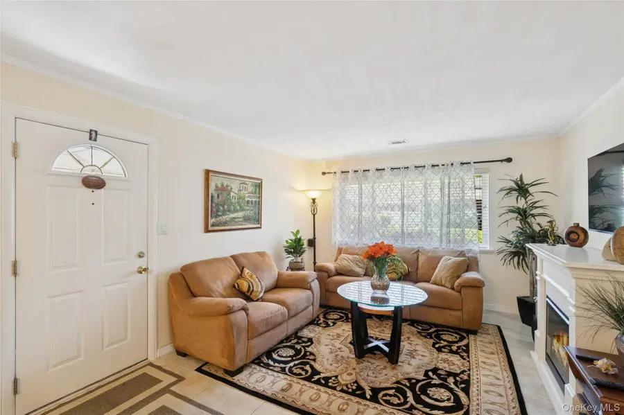 181 Storm Drive, Holtsville, NY 11742 - Image #3