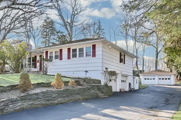 10 Glenbrook Road, Monsey, NY 10952