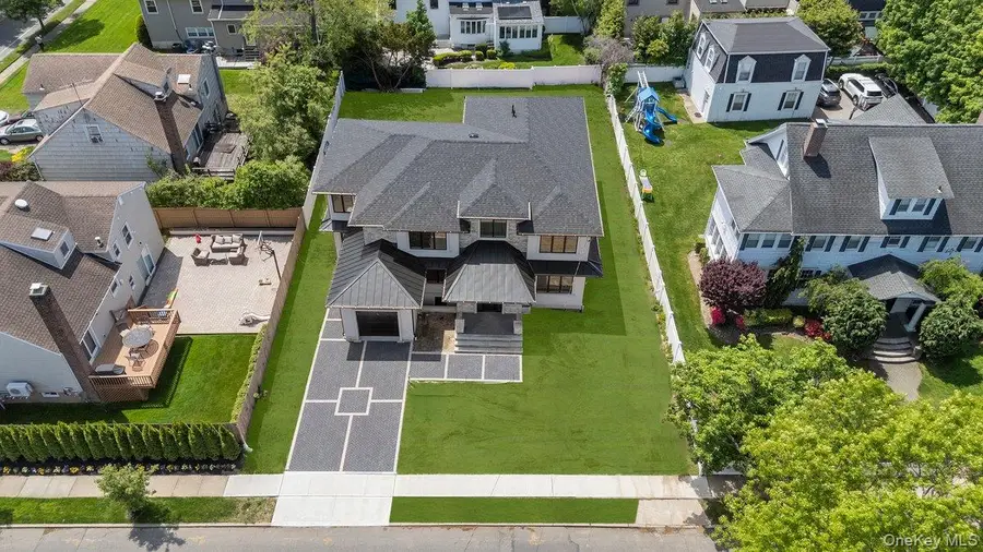 19 Maple Avenue, Cedarhurst, NY 11516 - Image #2