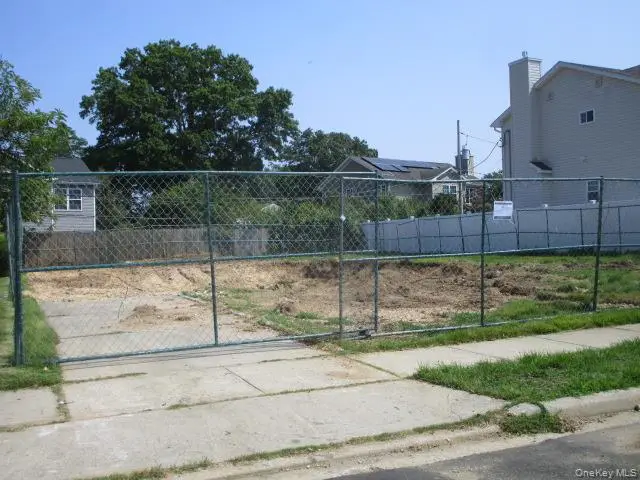 20 Raynham Drive, Syosset, NY 11791 - Image #1