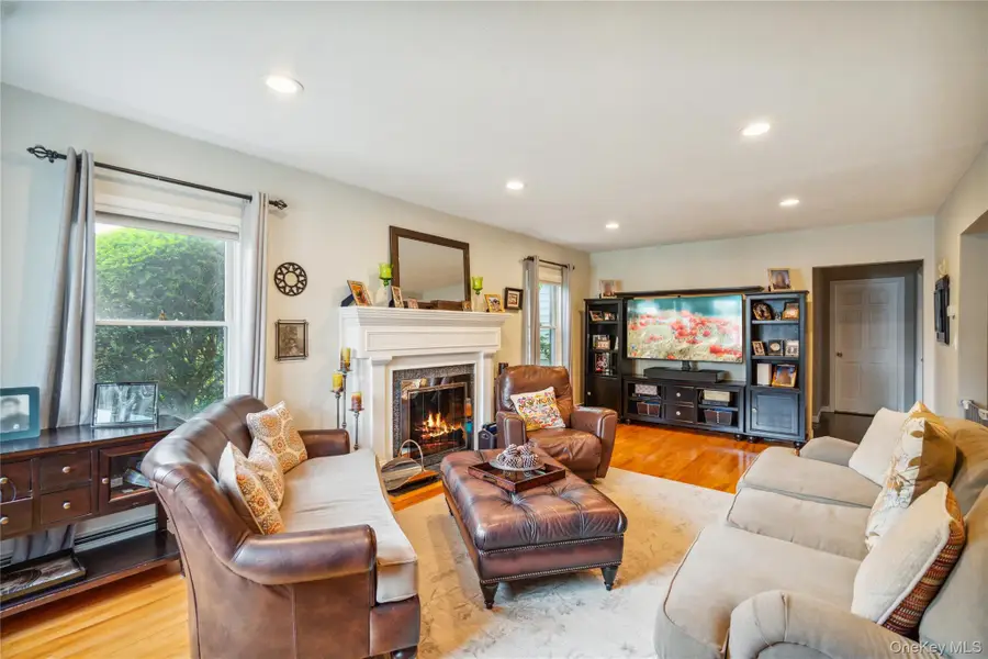 25 Davison Avenue, East Rockaway, NY 11518 - Image #3