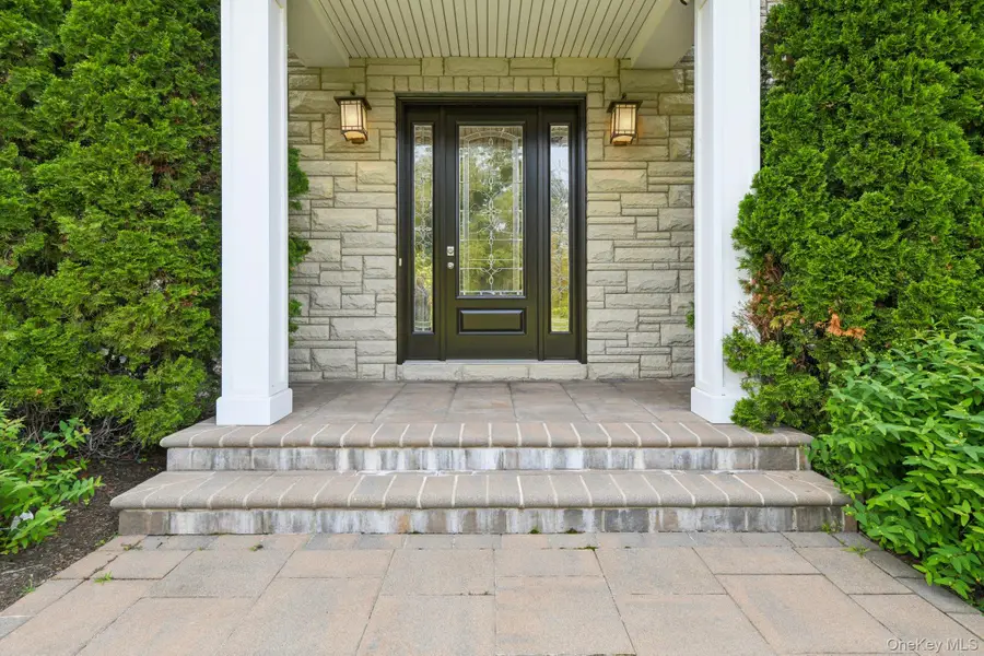 4 Celestial Court, Saint James, NY 11780 - Image #3