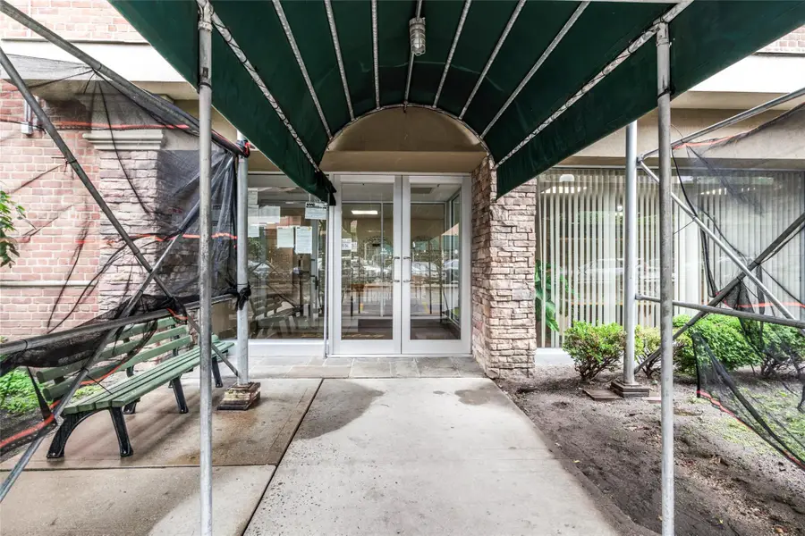 88-12 151 Avenue #4B, Howard Beach, NY 11414 - Image #2