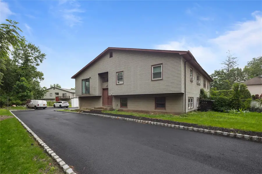 14 Singer Avenue, Spring Valley, NY 10977 - Image #2