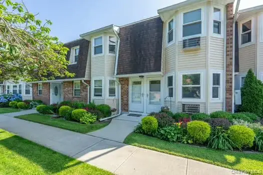 226 Millard #226, Babylon, NY 11704