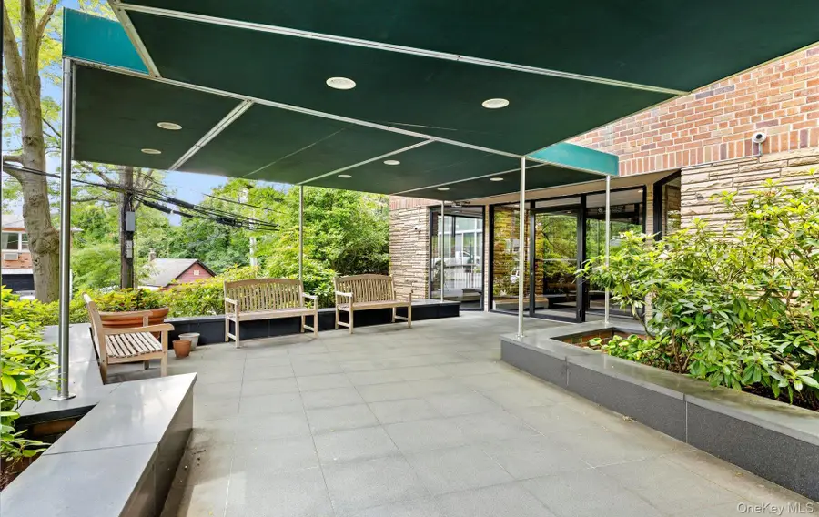 42-30 Douglaston Parkway #5N, Douglaston, NY 11363 - Image #2