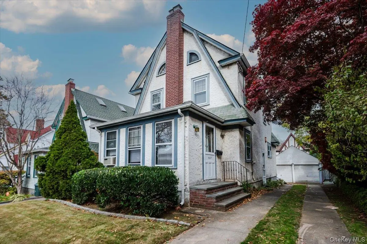 4627 Jayson Avenue, Great Neck, NY 11020 - Image #1