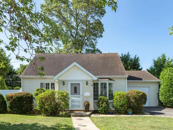 306 Clay Avenue, West Islip, NY 11795