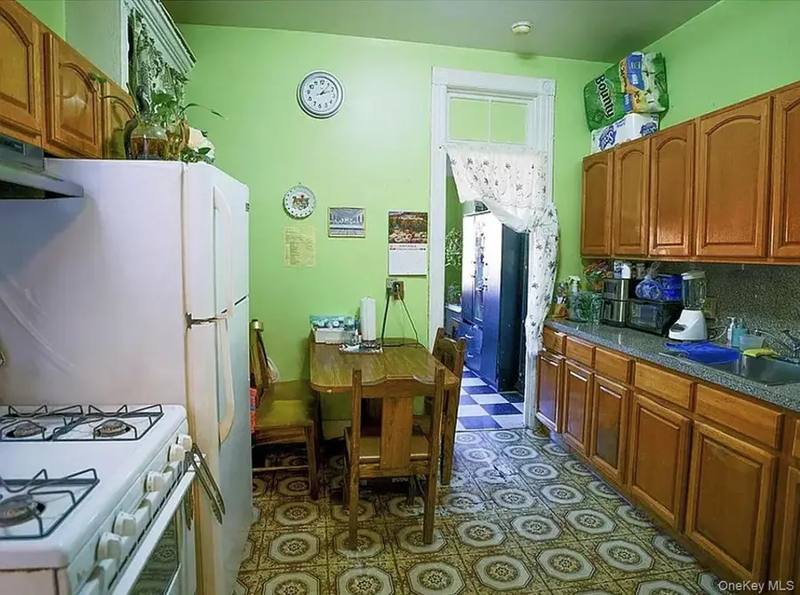 668 Broadway #11, Brooklyn, NY 11206 - #2