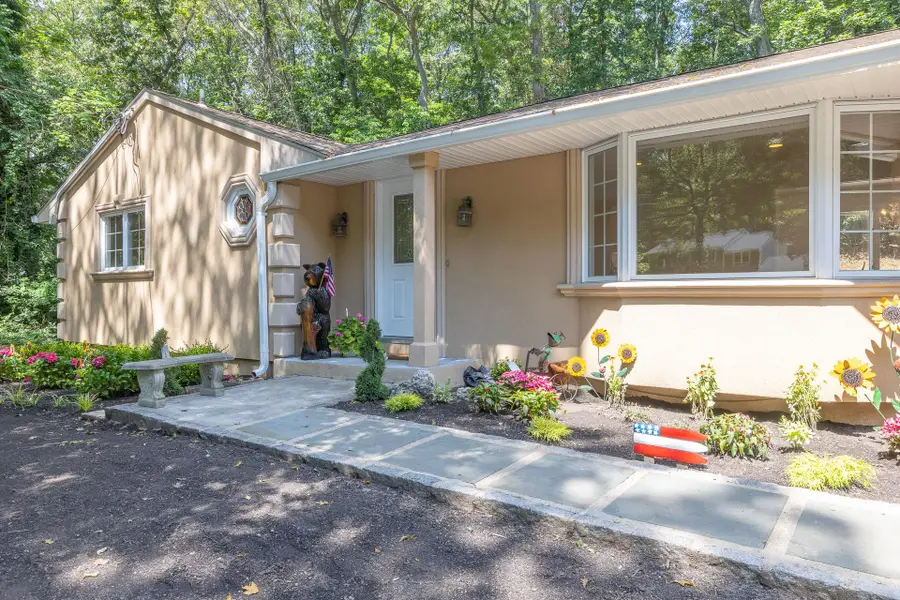 263 North Country Road, Smithtown, NY 11787 - Image #3