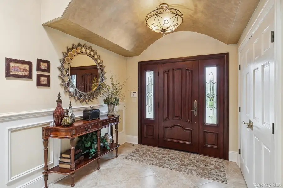 53 Orange Drive, Jericho, NY 11753 - #2