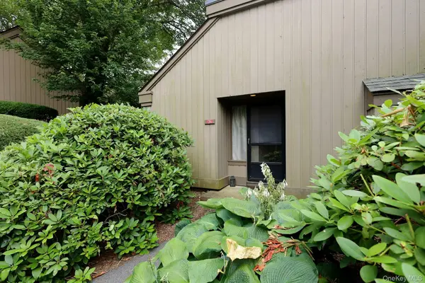 129 Heritage Hills #A, Somers, NY 10589