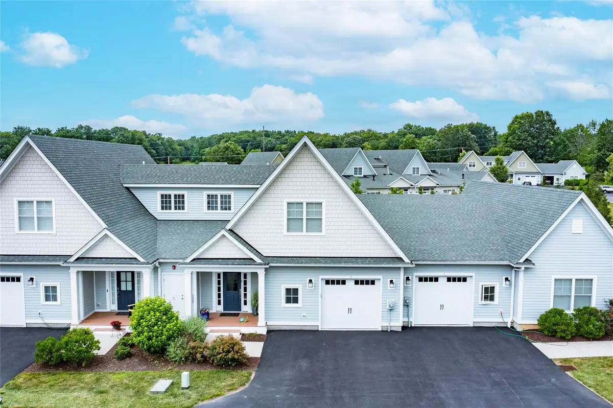 10 Oakwood Lane, Rhinebeck, NY 12572 - Image #1