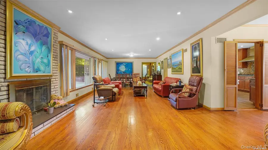 140 Long Drive, Hempstead, NY 11550 - Image #3