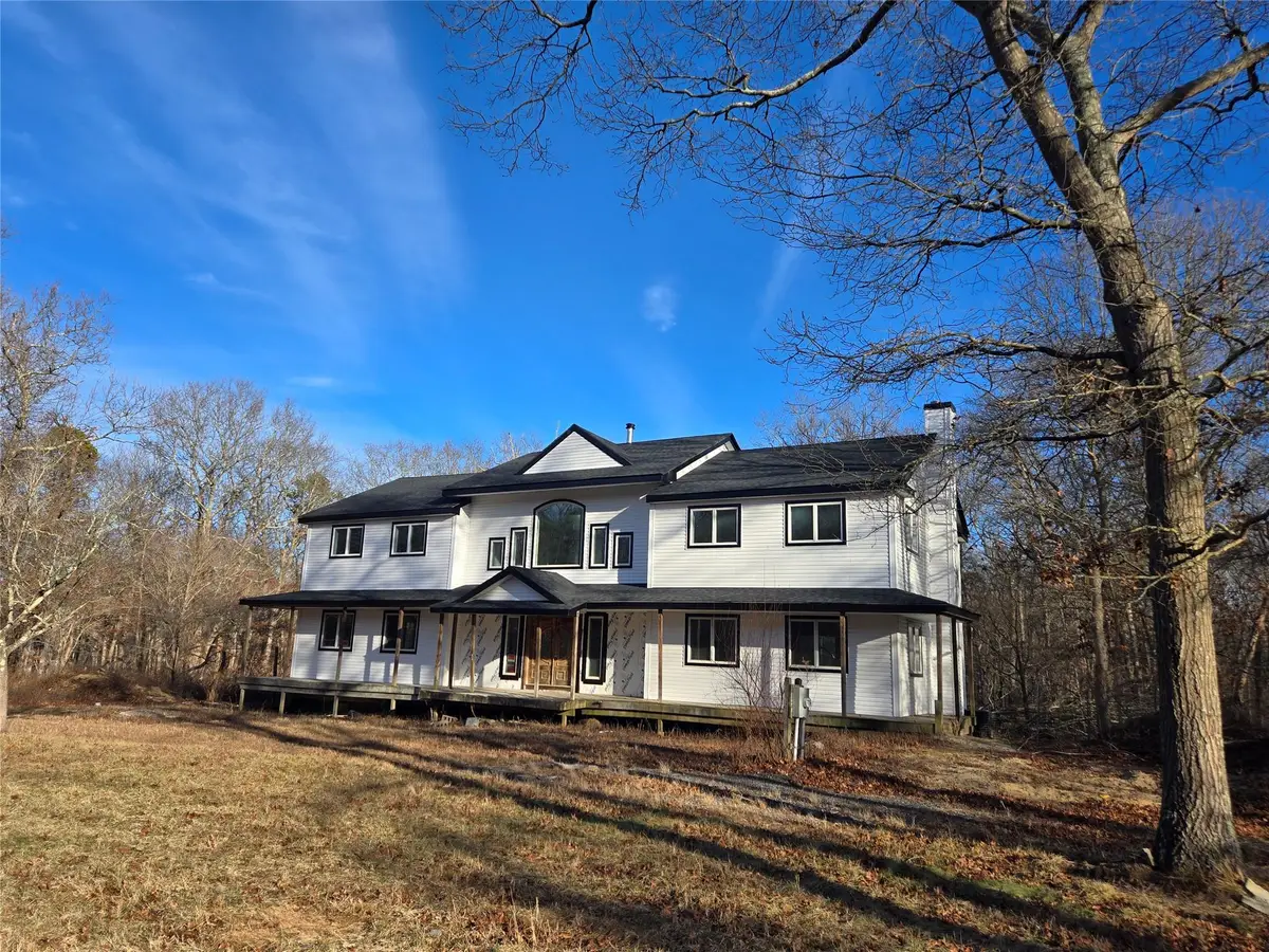 85 Smith Road, Ridge, NY 11961 - Image #1