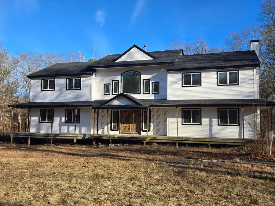 85 Smith Road, Ridge, NY 11961 - Image #3