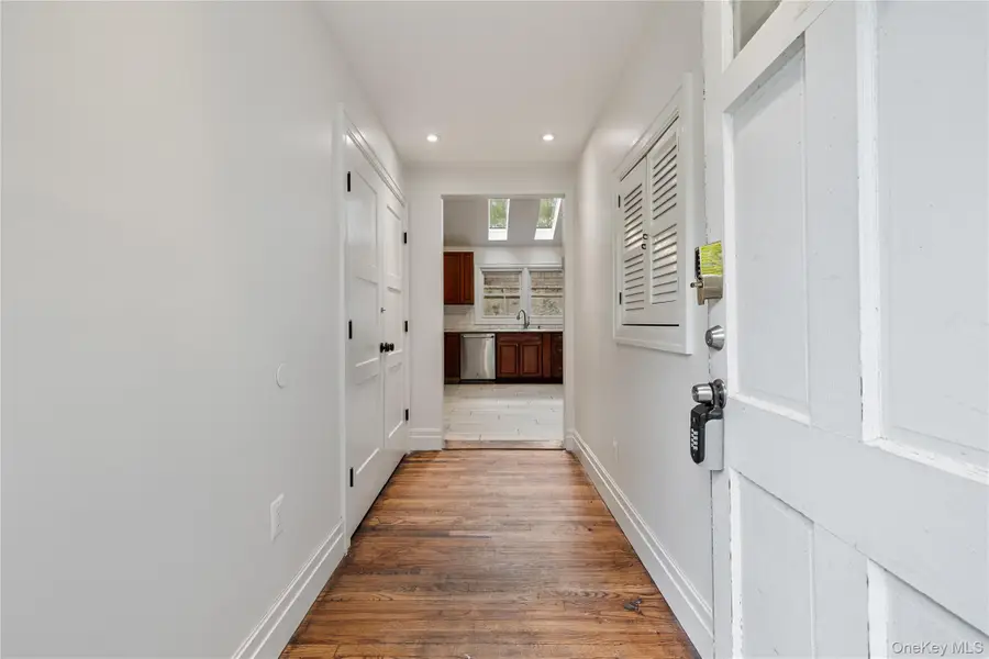 11 Brookview Boulevard, Chestnut Ridge, NY 10977 - Image #2