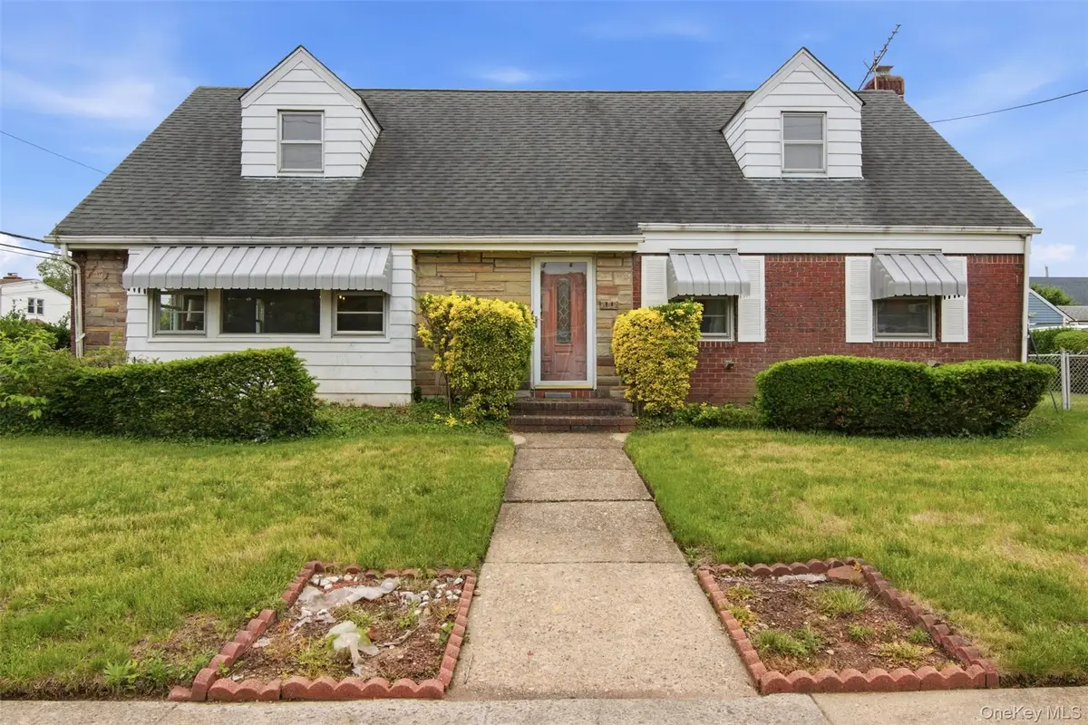 1001 N 4th Street, New Hyde Park, NY 11040 - #1
